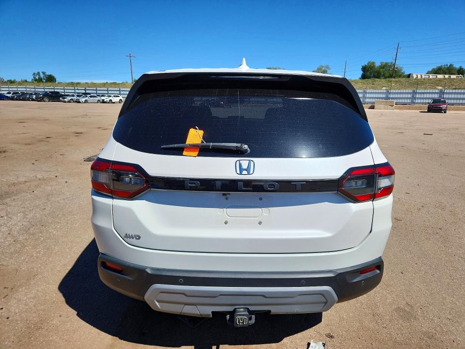 67613006 :رقم المزاد ، 5FNYG1H52PB025000 vin ، 2023 Honda Pilot مزاد بيع