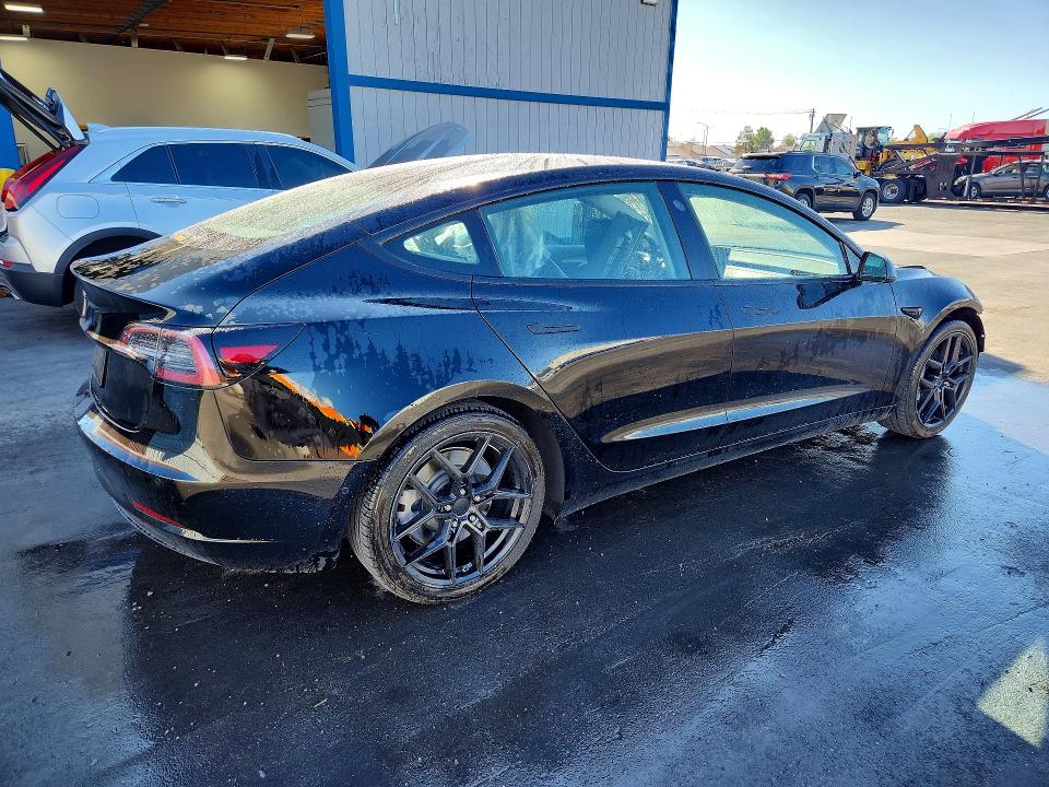 2022 Tesla Model 3 მანქანა იყიდება აუქციონზე, vin: 5YJ3E1EA3NF368767, აუქციონის ნომერი: 69828886