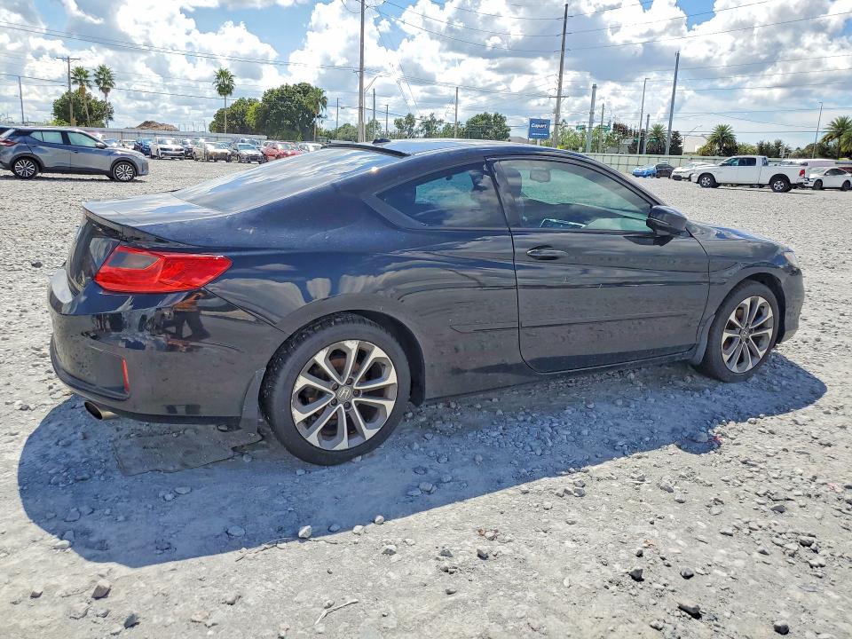 Продаж на аукціоні авто 2015 Honda Accord, vin: 1HGCT2A83FA004990, номер лоту: 69555966