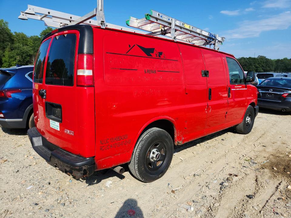 67104116 :رقم المزاد ، 1GTFG25T131155580 vin ، 2003 Gmc Savana مزاد بيع