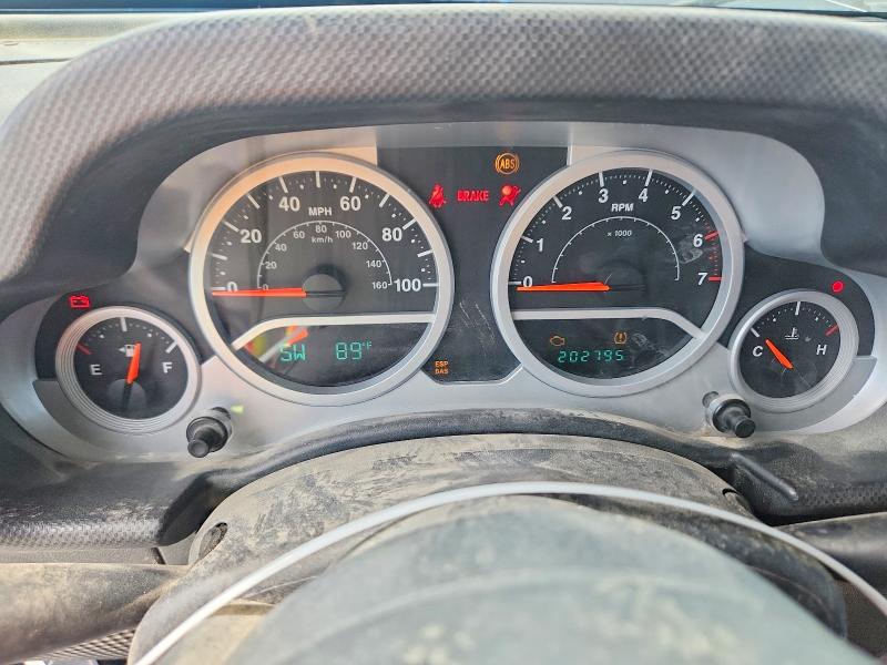 2010 Jeep Wrangler მანქანა იყიდება აუქციონზე, vin: 1J4AA2D1XAL205383, აუქციონის ნომერი: 70282336