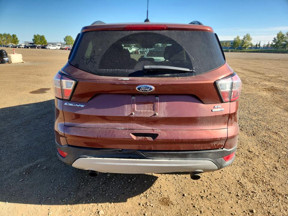 69632876 :رقم المزاد ، 1FMCU9GDXJUB00207 vin ، 2018 Ford Escape مزاد بيع