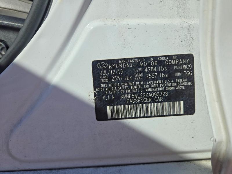 2019 Hyundai Sonata Plug-in Hybrid მანქანა იყიდება აუქციონზე, vin: KMHE54L22KA093723, აუქციონის ნომერი: 70425336