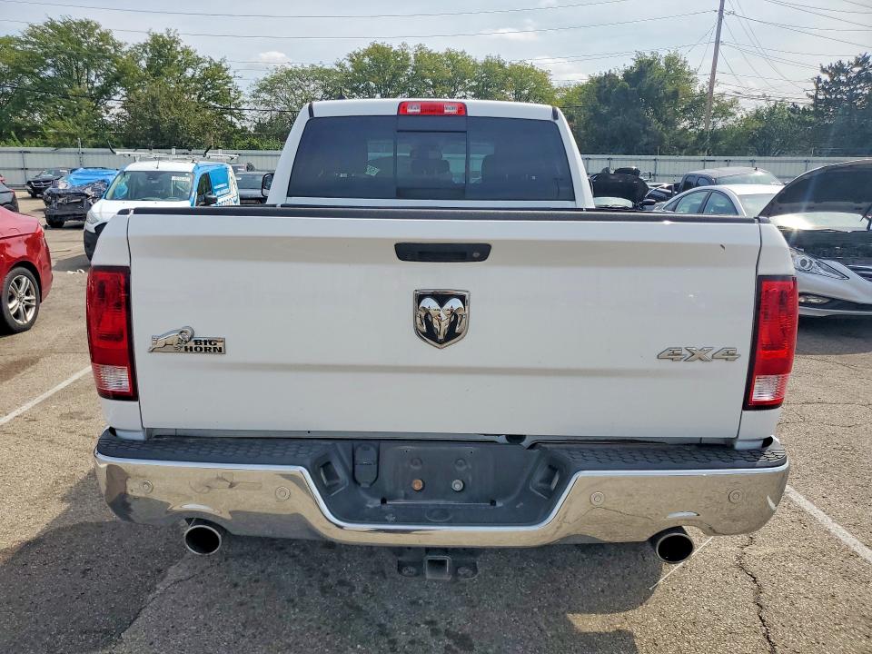 68256656 :رقم المزاد ، 1C6RR7GT3JS224396 vin ، 2018 Ram 1500 مزاد بيع