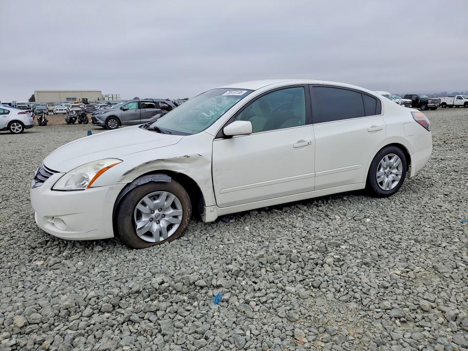 2010 Nissan Altima მანქანა იყიდება აუქციონზე, vin: 1N4AL2AP2AN556761, აუქციონის ნომერი: 70870136