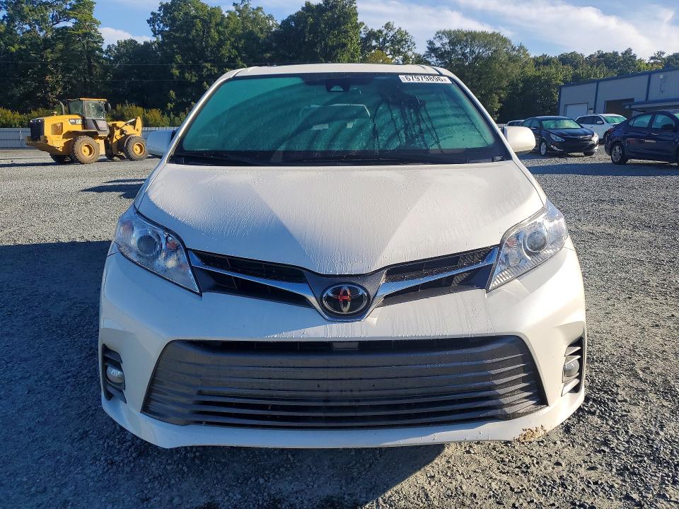 2020 Toyota Sienna მანქანა იყიდება აუქციონზე, vin: 5TDYZ3DC0LS061218, აუქციონის ნომერი: 67979896