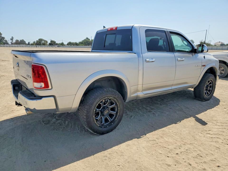 67285426 :رقم المزاد ، 1C6RR7NM3HS882645 vin ، 2017 Ram 1500 مزاد بيع