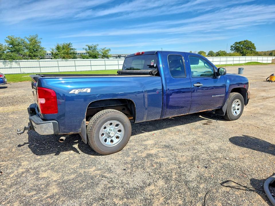 71111196 :رقم المزاد ، 2GCEK19J071703016 vin ، 2007 Chevrolet Silverado مزاد بيع
