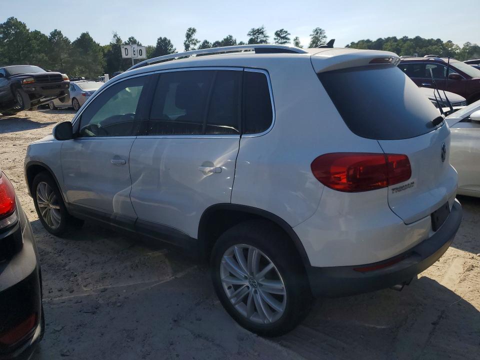 68398006 :رقم المزاد ، WVGBV7AX1FW555958 vin ، 2015 Volkswagen Tiguan مزاد بيع