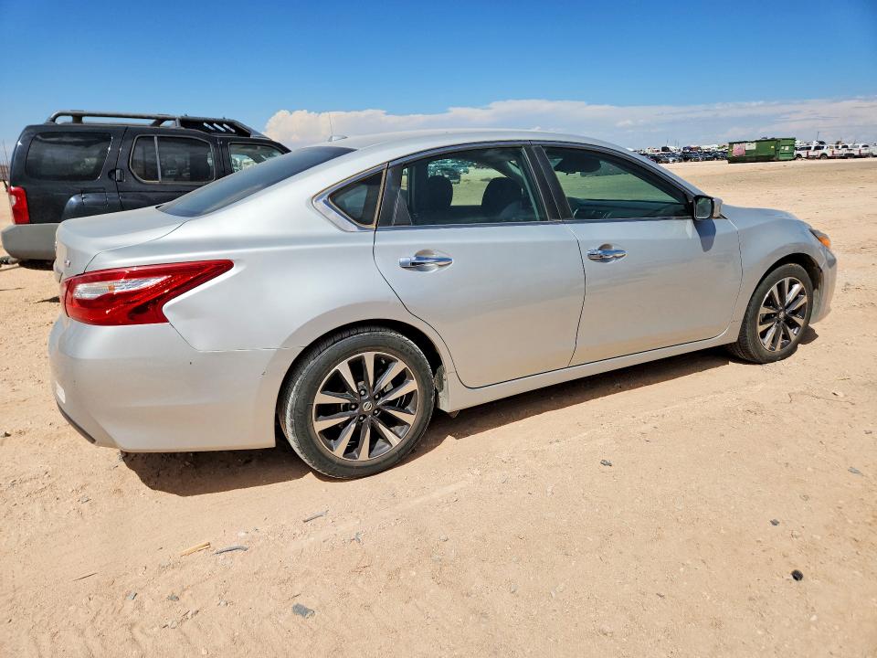 70611916 :رقم المزاد ، 1N4AL3AP0GC216275 vin ، 2016 Nissan Altima مزاد بيع