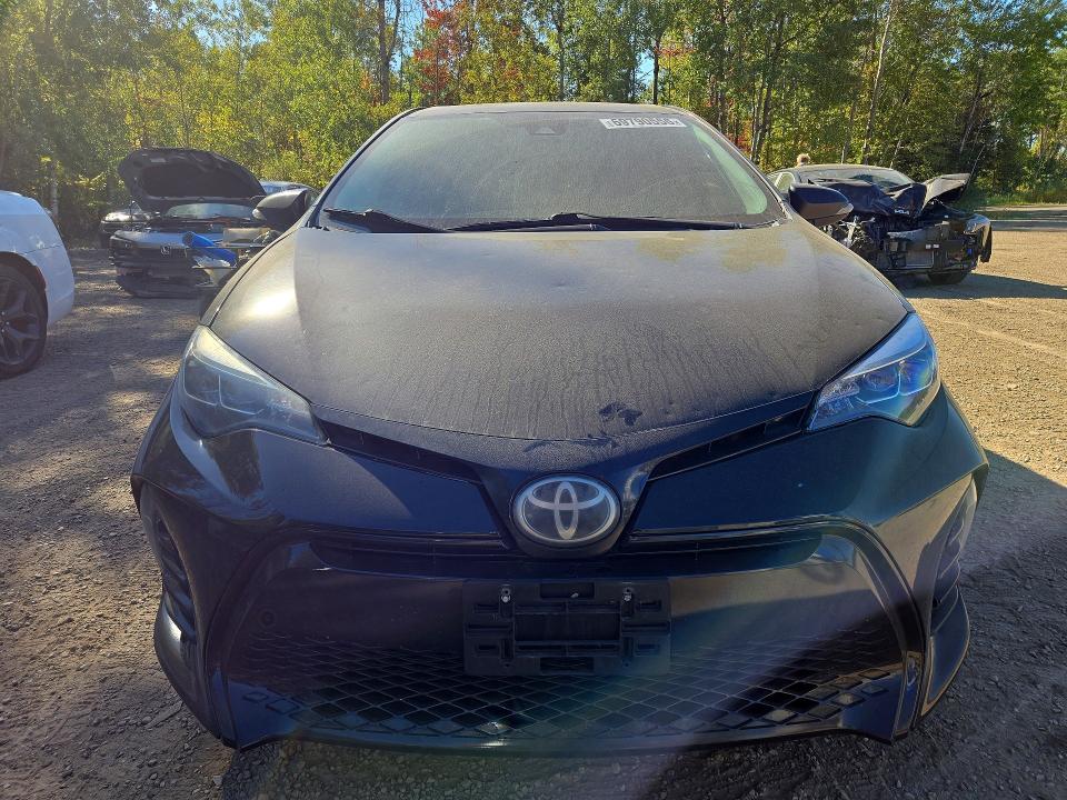 Продажа на аукционе авто 2018 Toyota Corolla, vin: 2T1BURHE8JC985558, номер лота: 69790556