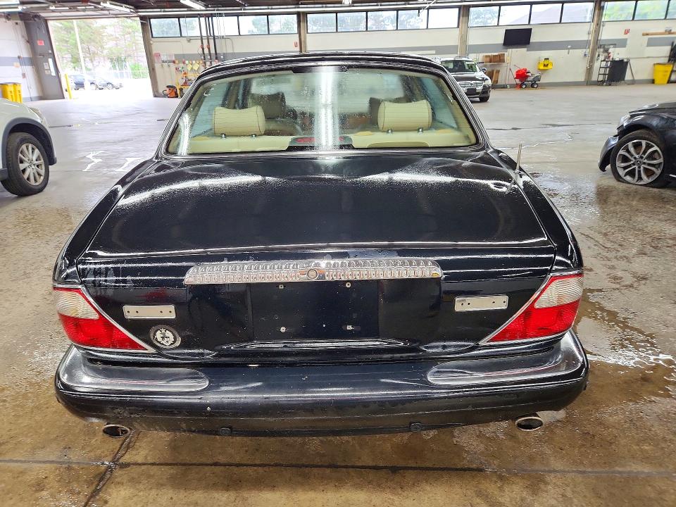Auction sale of the 2003 Jaguar Vandenplas, vin: SAJDA24C23LF55943        , lot number: 65406436