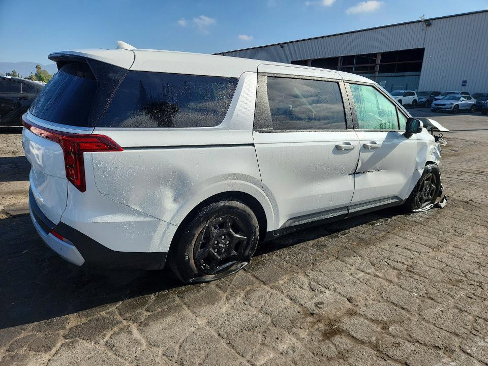67738296 :رقم المزاد ، KNDNB5K37T6616218 vin ، 2026 Kia Carnival مزاد بيع