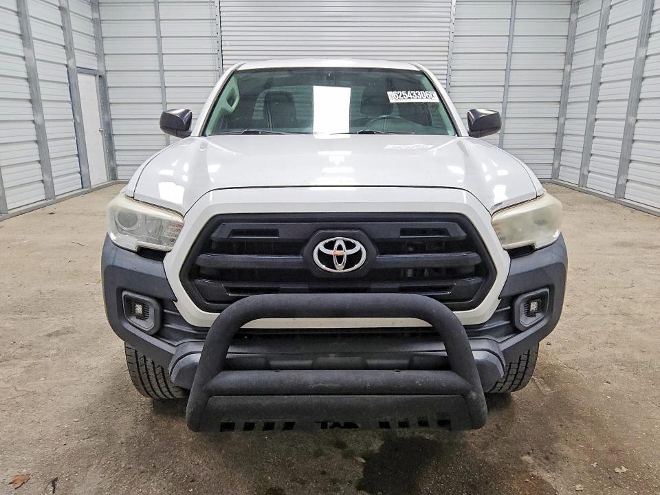 2017 Toyota Tacoma მანქანა იყიდება აუქციონზე, vin: 5TFRX5GN3HX090720, აუქციონის ნომერი: 62543306