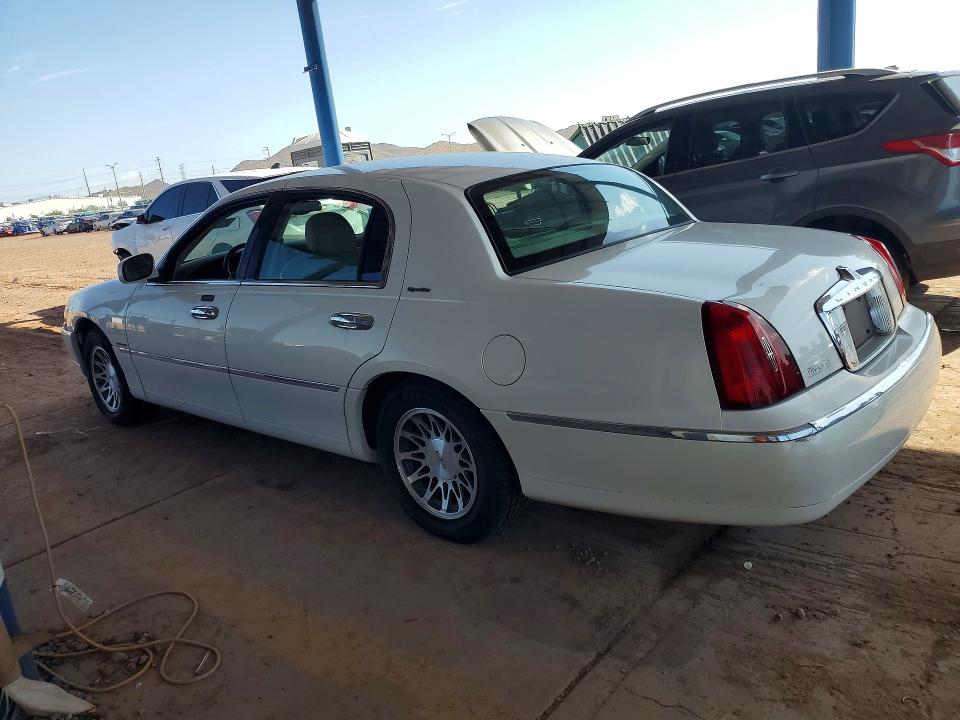 Aukcja sprzedaży 2000 Lincoln Town Car, vin: 1LNHM82W6YY902586, numer aukcji: 67558046