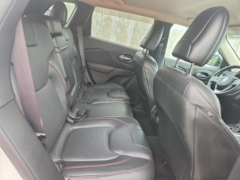 Продаж на аукціоні авто 2015 Jeep Cherokee, vin: 1C4PJMBS0FW701998, номер лоту: 68861246
