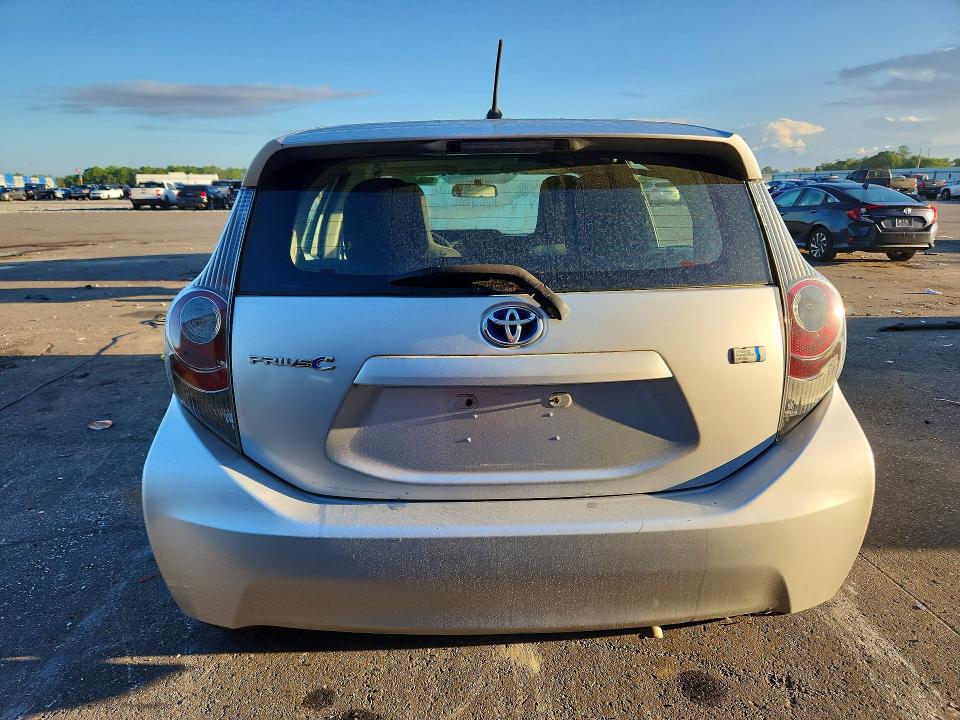 Продажа на аукционе авто 2012 Toyota Prius C, vin: JTDKDTB33C1010784, номер лота: 69842046