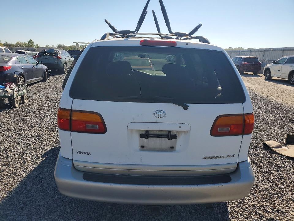 Продажа на аукционе авто 2000 Toyota Sienna, vin: 4T3ZF13C5YU284962, номер лота: 67532246