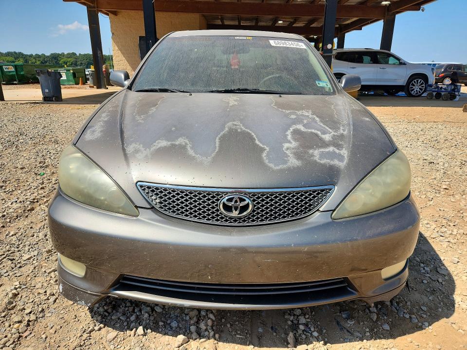 2006 Toyota Camry მანქანა იყიდება აუქციონზე, vin: 4T1BA30K86U088124, აუქციონის ნომერი: 68983456