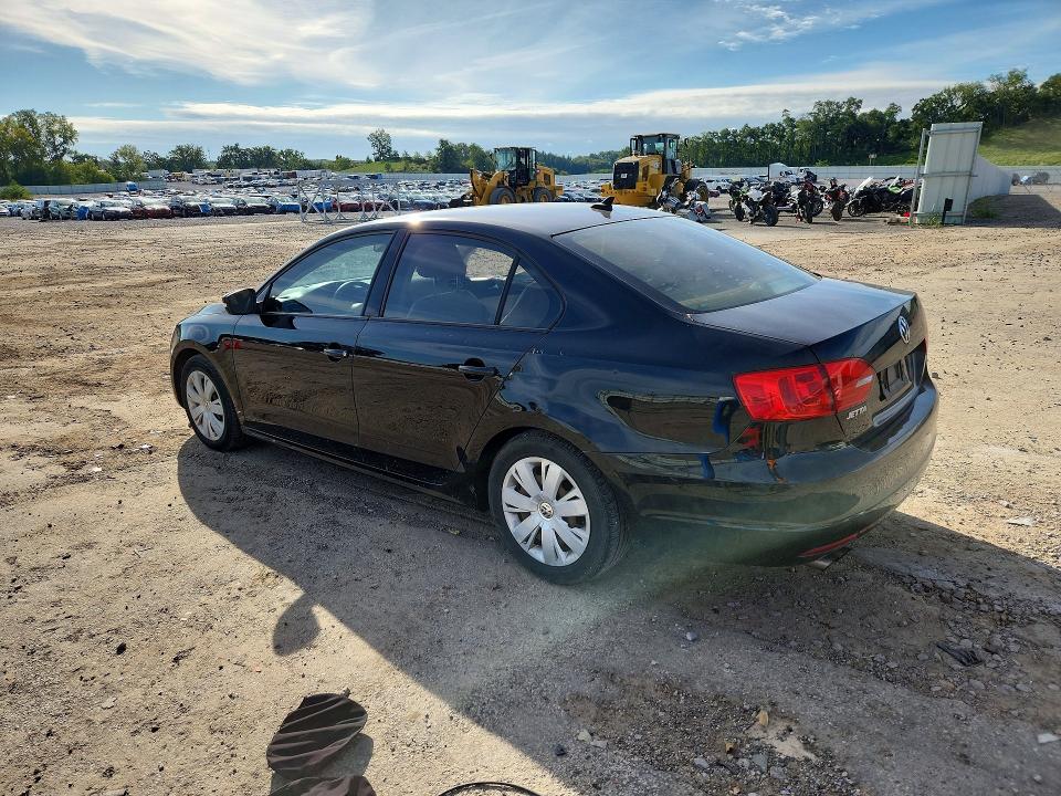 69896446 :رقم المزاد ، 3VWD07AJ6EM423703 vin ، 2014 Volkswagen Jetta مزاد بيع