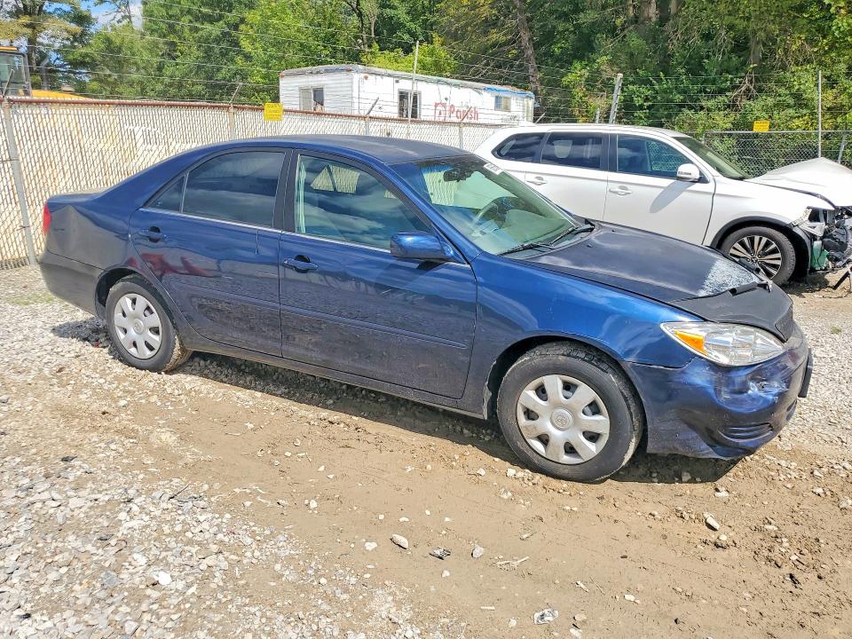 68659156 :رقم المزاد ، 4T1BE32K04U283391 vin ، 2004 Toyota Camry مزاد بيع
