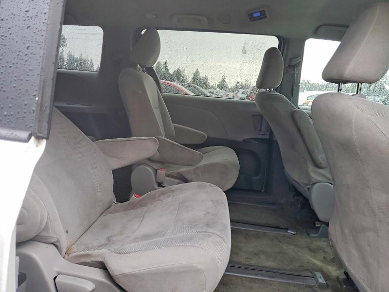 67711746 :رقم المزاد ، 5TDZK3DC1GS748352 vin ، 2016 Toyota Sienna مزاد بيع