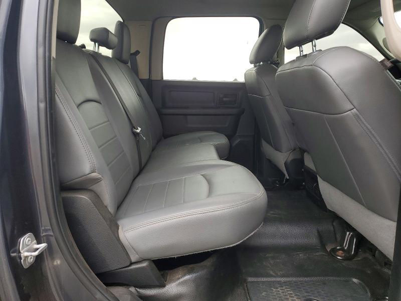 71007296 :رقم المزاد ، 1C6RR7SM7JS231674 vin ، 2018 Ram 1500 مزاد بيع