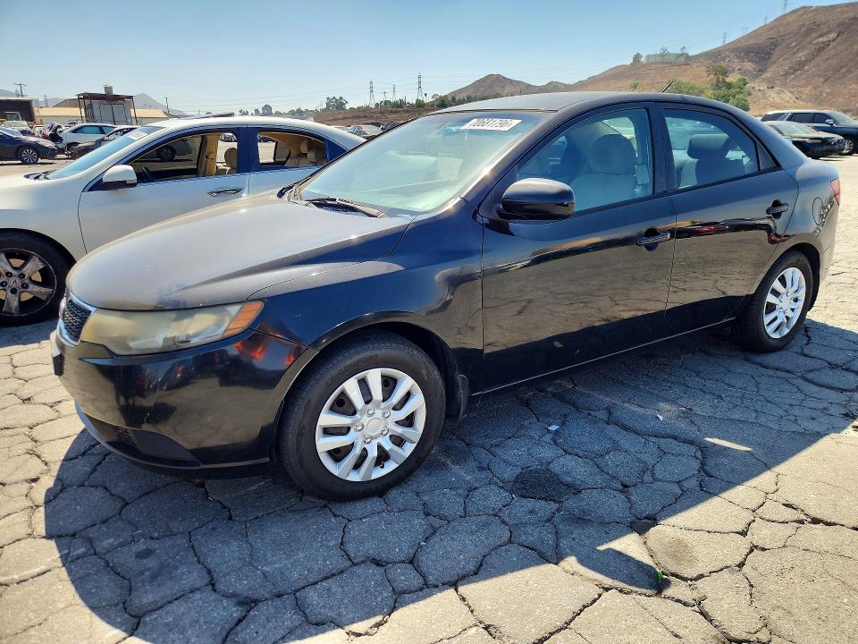 70681796 :رقم المزاد ، KNAFT4A26D5713726 vin ، 2013 Kia Forte مزاد بيع