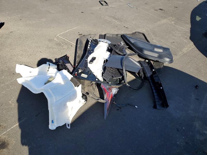 67694956 :رقم المزاد ، JTDKBRFU2J3076255 vin ، 2018 Toyota Prius مزاد بيع