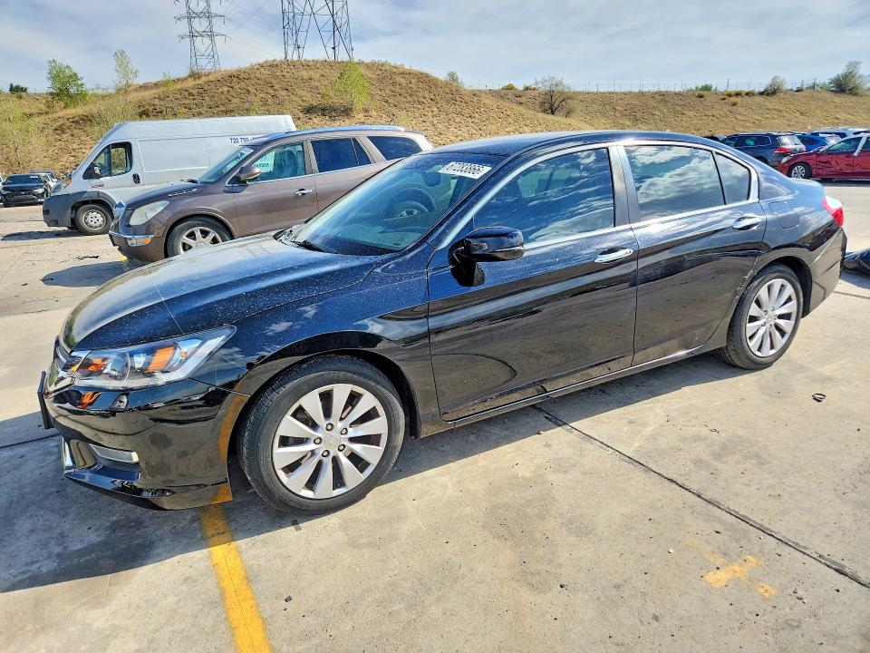 67283866 :رقم المزاد ، 1HGCR2F89DA020955 vin ، 2013 Honda Accord مزاد بيع