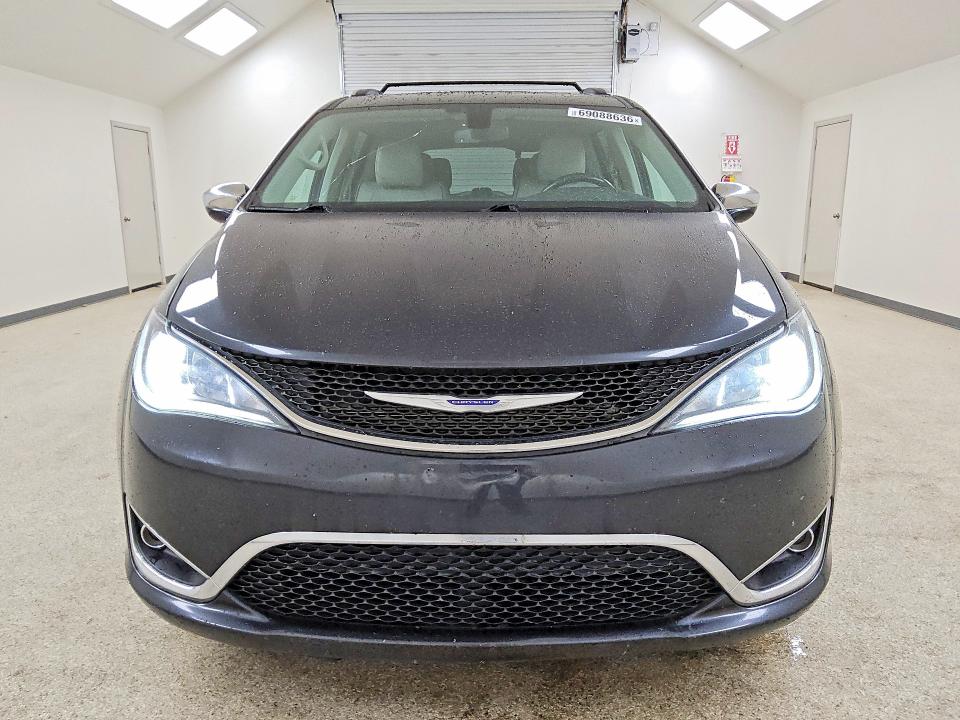 69088636 :رقم المزاد ، 2C4RC1GG3LR144353 vin ، 2020 Chrysler Pacifica مزاد بيع