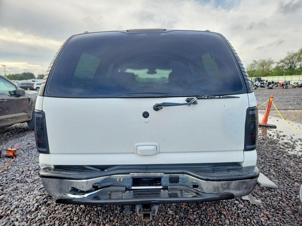 68831956 :رقم المزاد ، 3GNGK26U05G193503 vin ، 2005 Chevrolet Suburban مزاد بيع