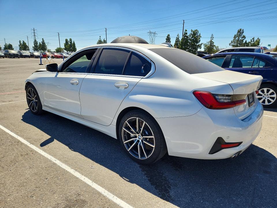 67214196 :رقم المزاد ، 3MW5R1J04L8B20522 vin ، 2020 Bmw 330i مزاد بيع