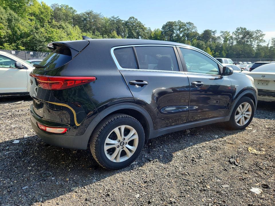 68331816 :رقم المزاد ، KNDPMCAC2H7121337 vin ، 2017 Kia Sportage مزاد بيع