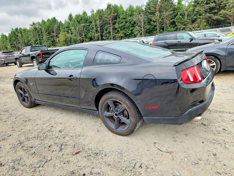 68060106 :رقم المزاد ، 1ZVBP8CH2A5139360 vin ، 2010 Ford Mustang مزاد بيع