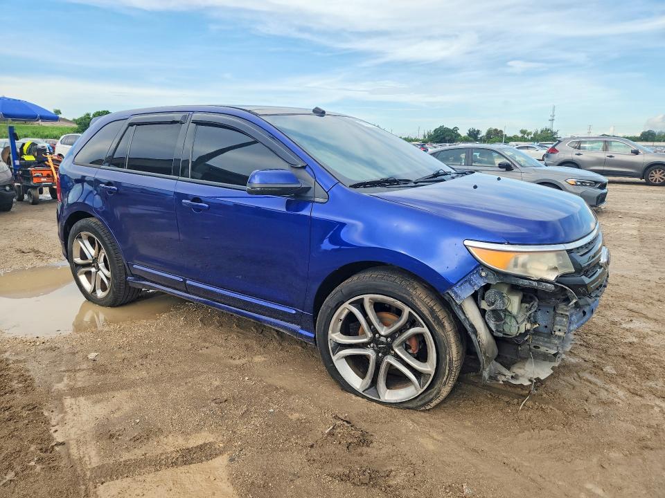 67447896 :رقم المزاد ، 2FMDK3AK8DBC73040 vin ، 2013 Ford Edge مزاد بيع
