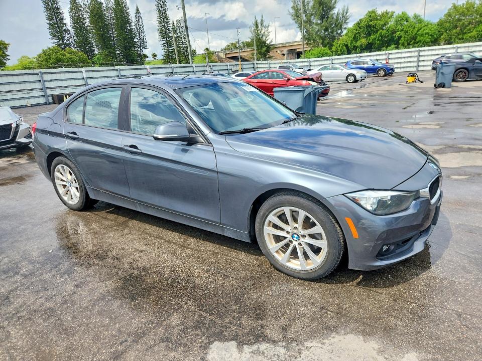 70012566 :رقم المزاد ، WBA8E5G51GNU20511 vin ، 2016 Bmw 320 مزاد بيع