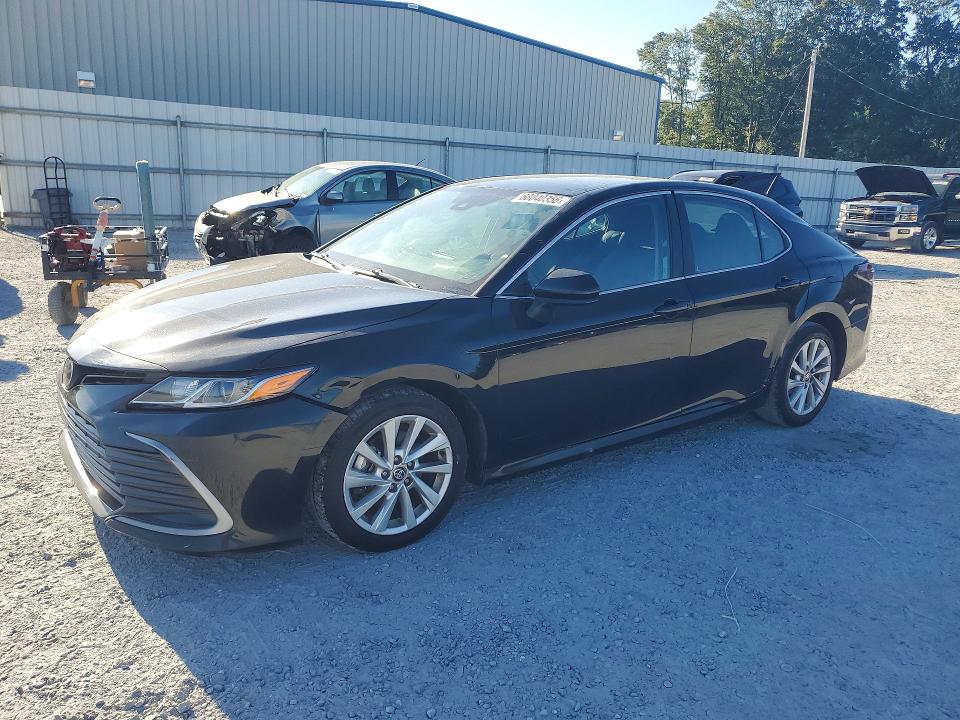 68040356 :رقم المزاد ، 4T1C11AK3PU801326 vin ، 2023 Toyota Camry مزاد بيع