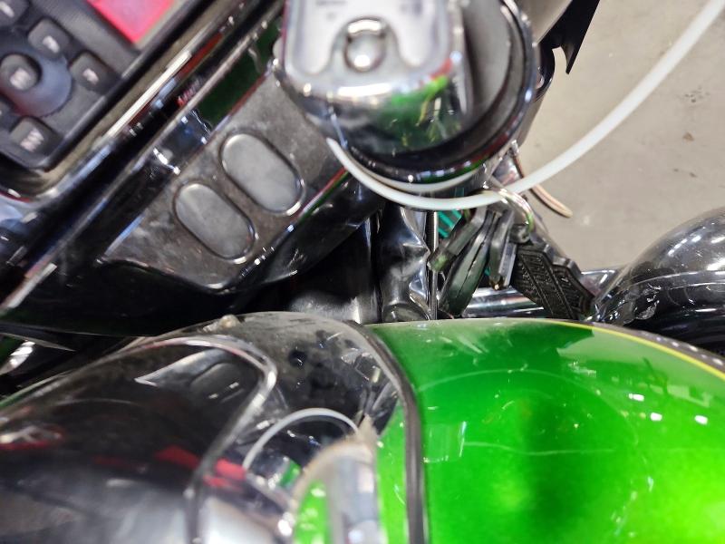 68567686 :رقم المزاد ، 1HD1PZ818BB960903 vin ، 2011 Harley-davidson Flhxse2 مزاد بيع