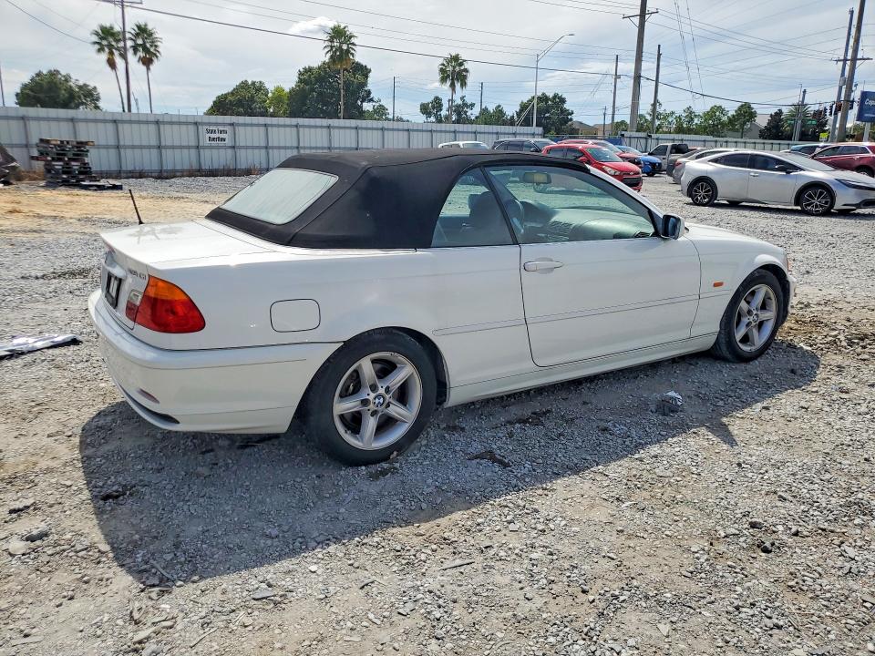 70912926 :رقم المزاد ، WBABS33472PG86230 vin ، 2002 Bmw 325 مزاد بيع