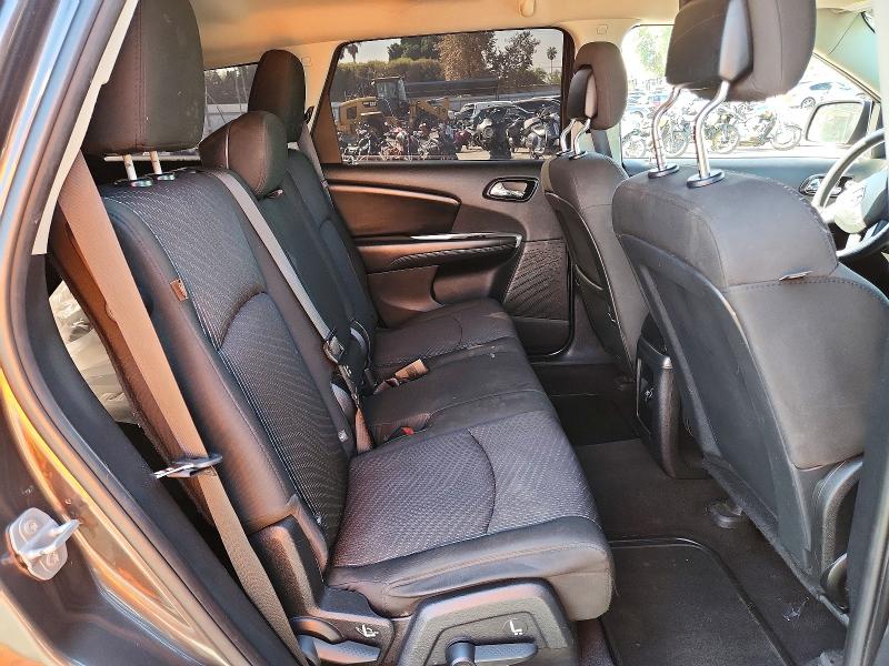 69816206 :رقم المزاد ، 3C4PDCBG5FT727404 vin ، 2015 Dodge Journey مزاد بيع