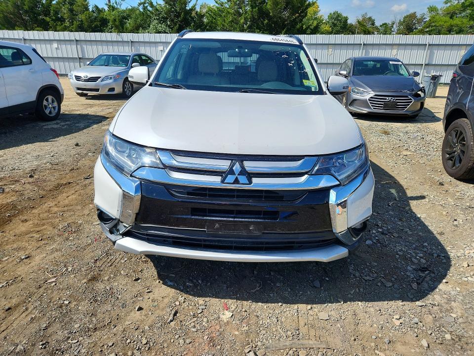 68645846 :رقم المزاد ، JA4AZ3A36GZ008317 vin ، 2016 Mitsubishi Outlander مزاد بيع