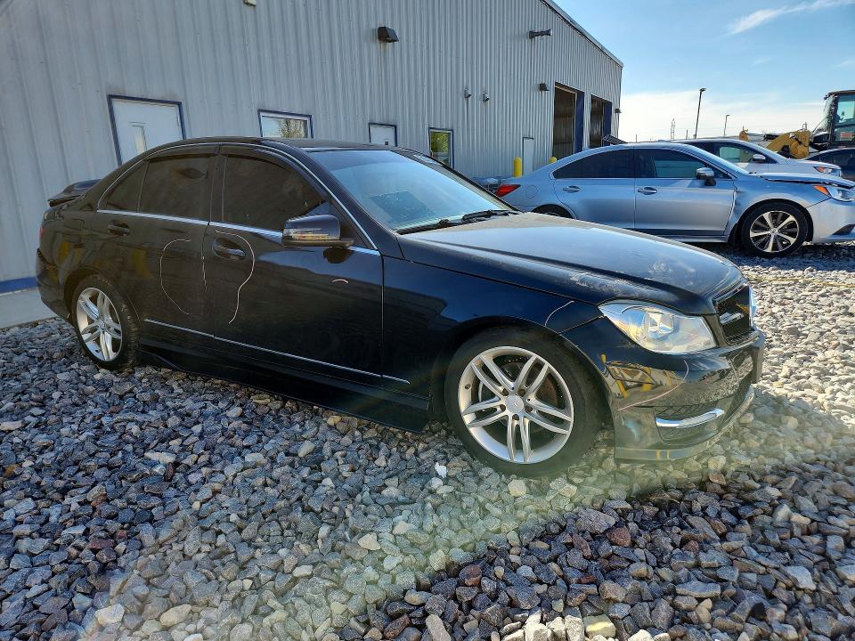 2012 Mercedes-benz C მანქანა იყიდება აუქციონზე, vin: WDDGF8BB1CR209036, აუქციონის ნომერი: 68042346