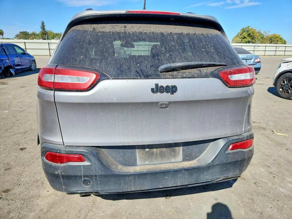 Продаж на аукціоні авто 2018 Jeep Cherokee, vin: 1C4PJLCB4JD542481, номер лоту: 67388736