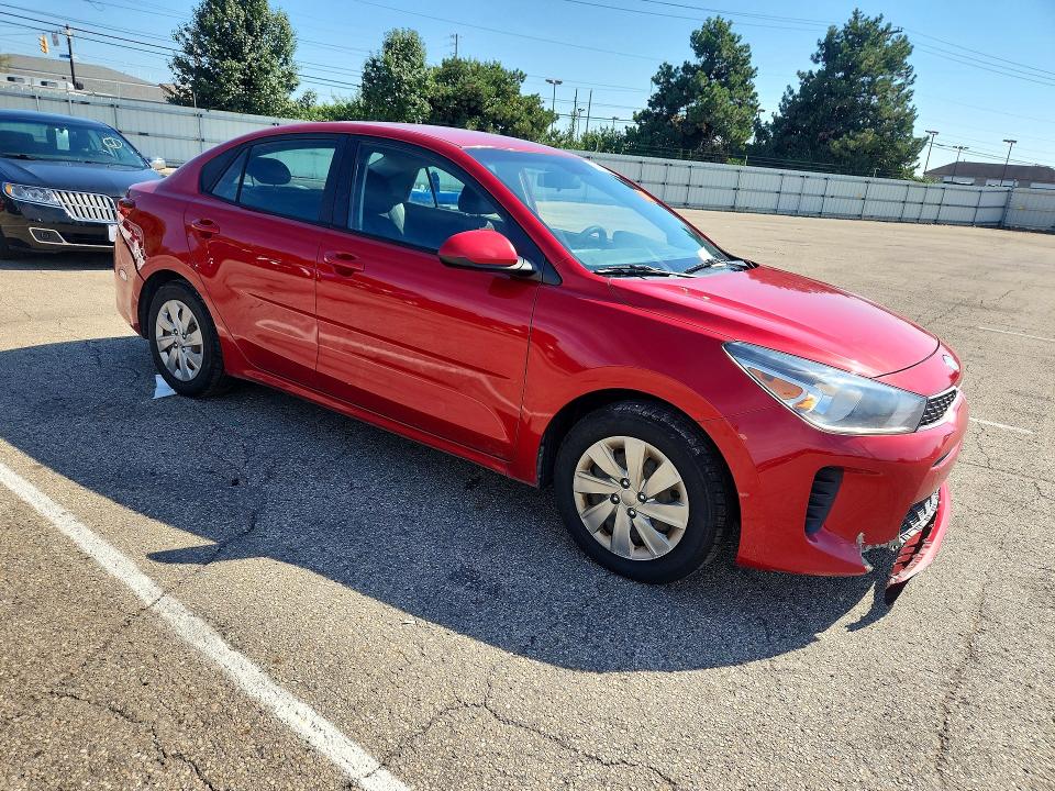 69300746 :رقم المزاد ، 3KPA24AB0KE172822 vin ، 2019 Kia Rio مزاد بيع