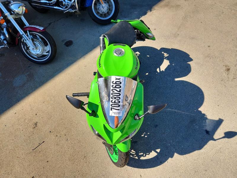 70680266 :رقم المزاد ، JKAZXCD147A024713 vin ، 2007 Kawasaki Zx1000 مزاد بيع