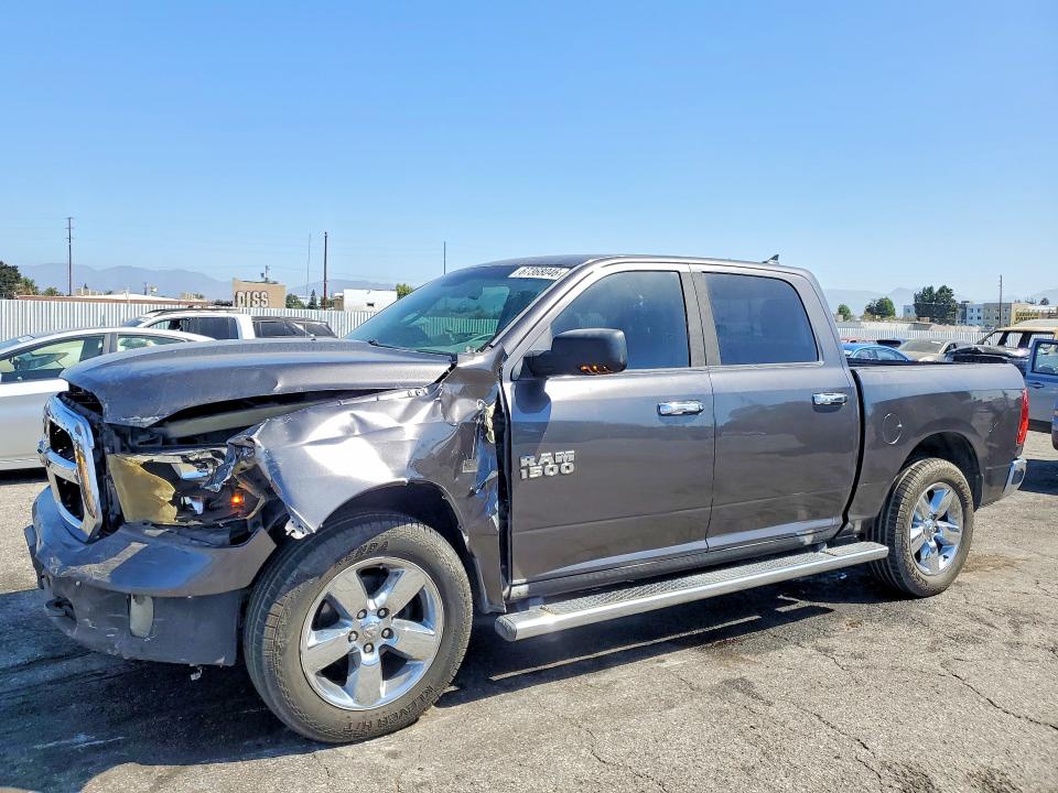 67368046 :رقم المزاد ، 1C6RR7LT2FS778851 vin ، 2015 Ram 1500 مزاد بيع