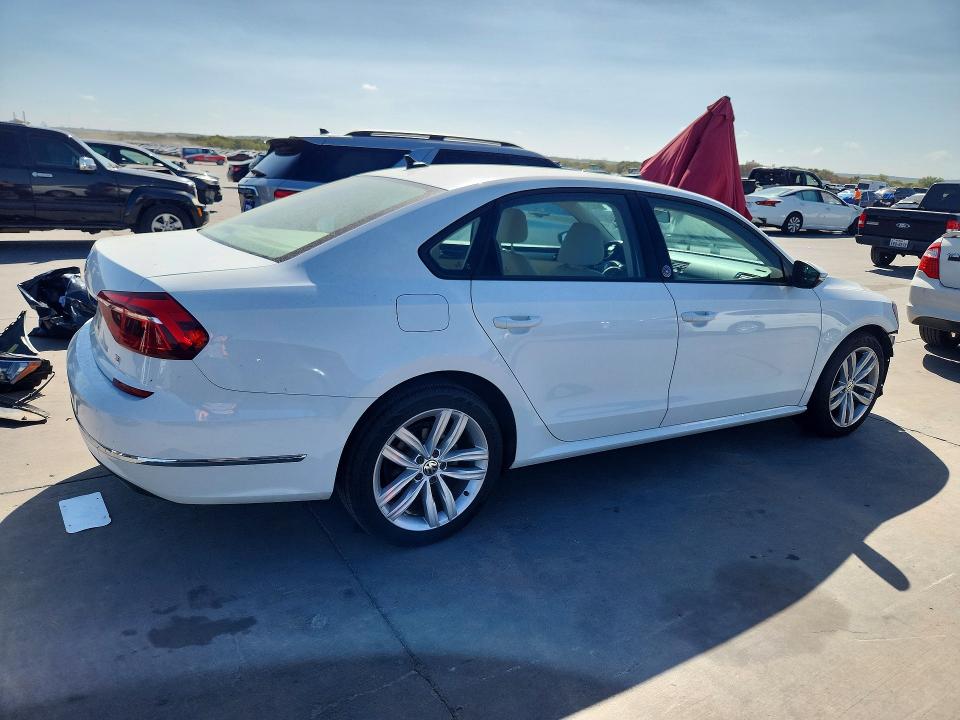 Auction sale of the 2019 Volkswagen Passat, vin: 1VWLA7A32KC009809, lot number: 68690276