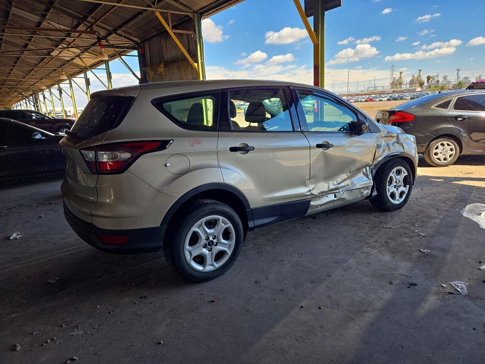 Продаж на аукціоні авто 2017 Ford Escape, vin: 1FMCU0F74HUC61184, номер лоту: 70854216