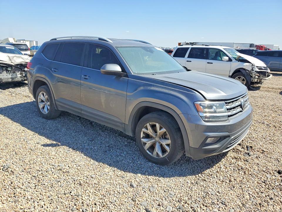 68597616 :رقم المزاد ، 1V2LR2CA7JC582583 vin ، 2018 Volkswagen Atlas مزاد بيع